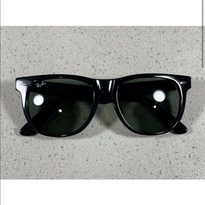 Classic Rayban Wayfarer Black Sunglasses 🕶 NWOT